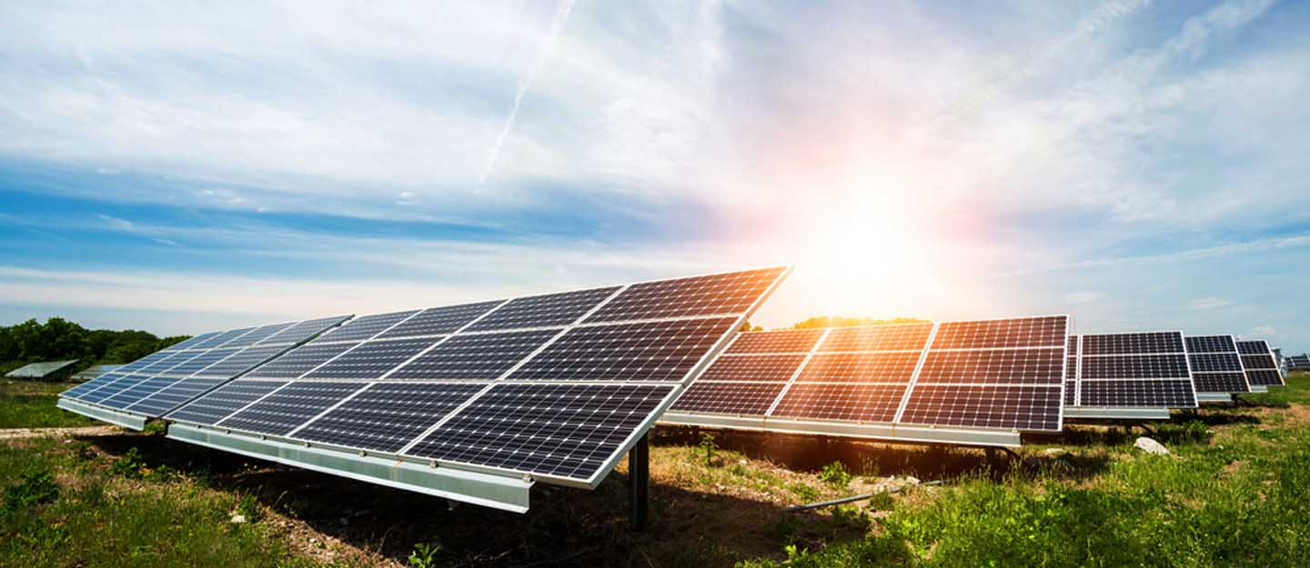 أفضل ألواح الطاقة الشمسية في العالم