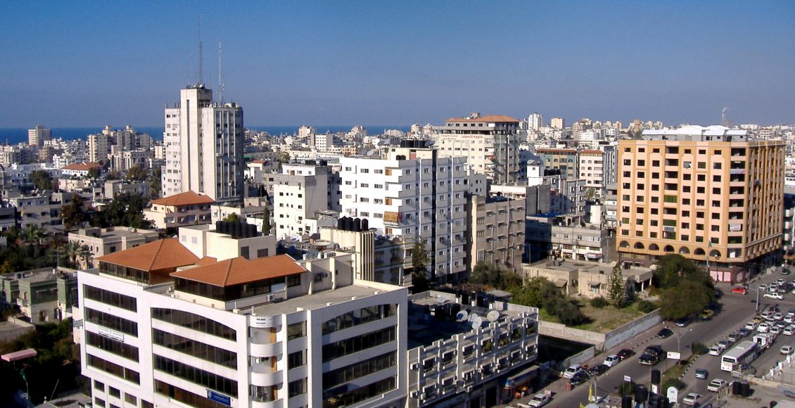 Photo of عدد سكان قطاع غزة 2022 والكثافة السكانية بها