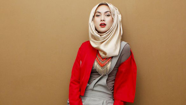 Photo of الالوان المتناسقة مع اللون الأحمر في الملابس
