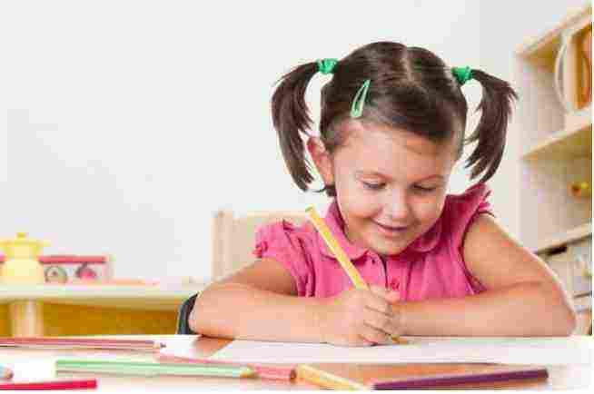Photo of كيفية تعليم الطفل الكتابة لأول مرة
