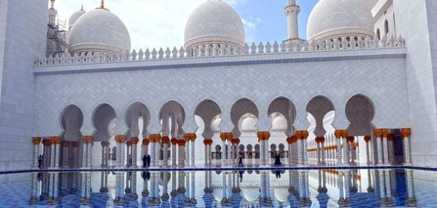 تفسير حلم رؤية الحبيبة في المسجد في المنام