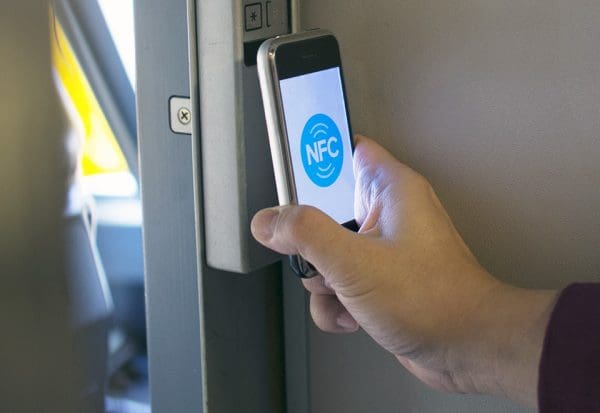 طريقة جعل الهاتف يدعم NFC بسهولة